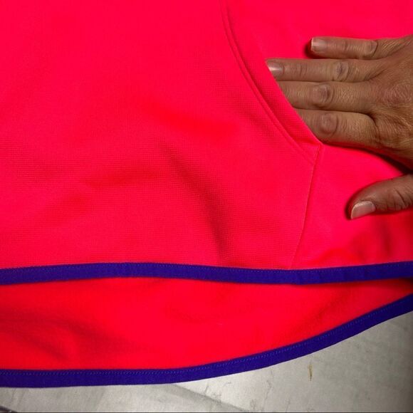 Under Armour hot pink Youth XL hoodie - Picture 9 of 10